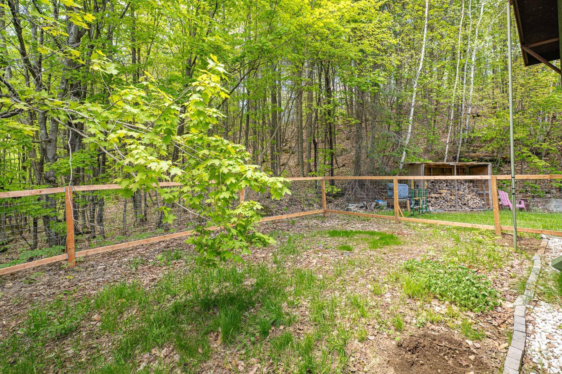 









215


Ch. des Marronniers

,
Saint-Adolphe-d'Howard,




QC
J0T2B0

