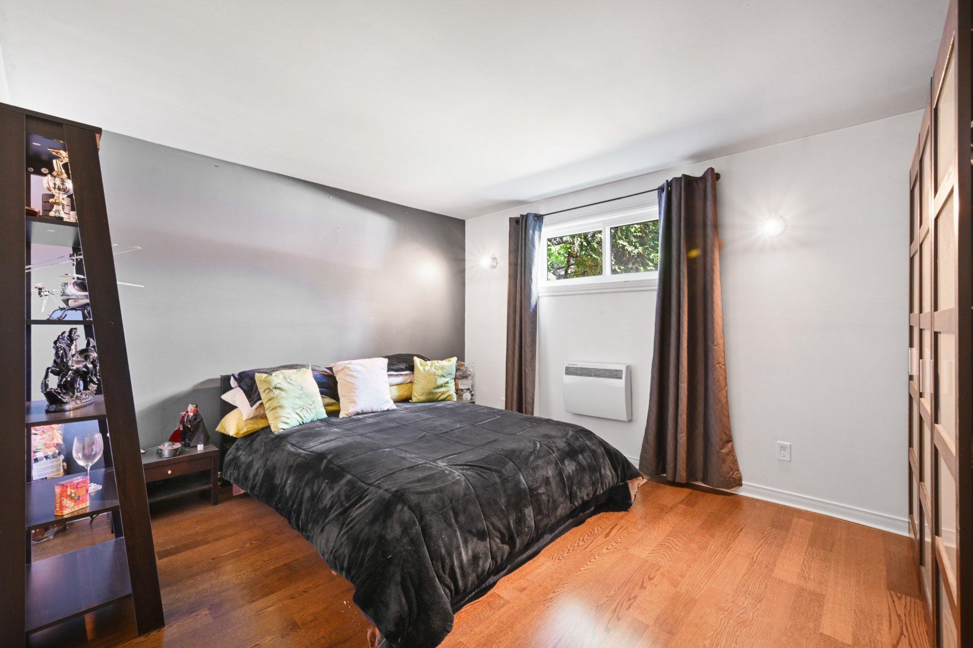 









8370


Boul. Kimber

,
Longueuil (Saint-Hubert),




QC
J3Y7K3

