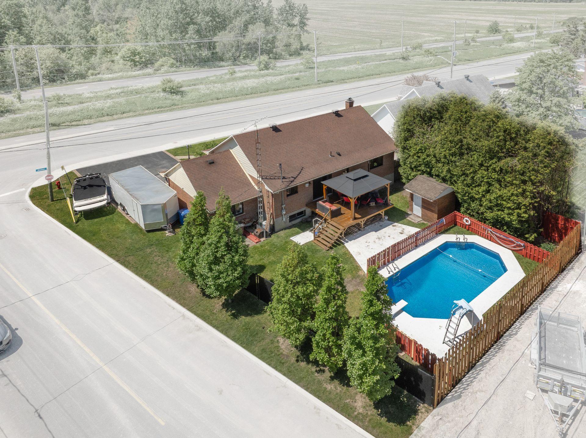 









8370


Boul. Kimber

,
Longueuil (Saint-Hubert),




QC
J3Y7K3

