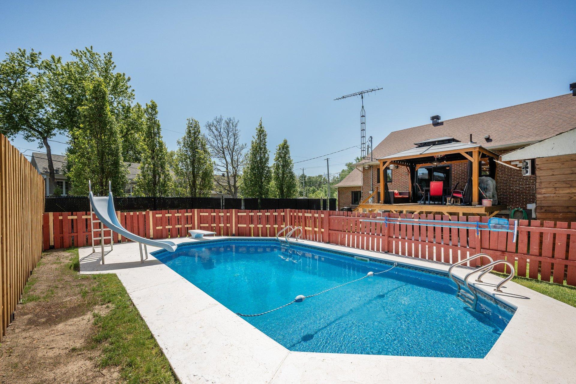 









8370


Boul. Kimber

,
Longueuil (Saint-Hubert),




QC
J3Y7K3

