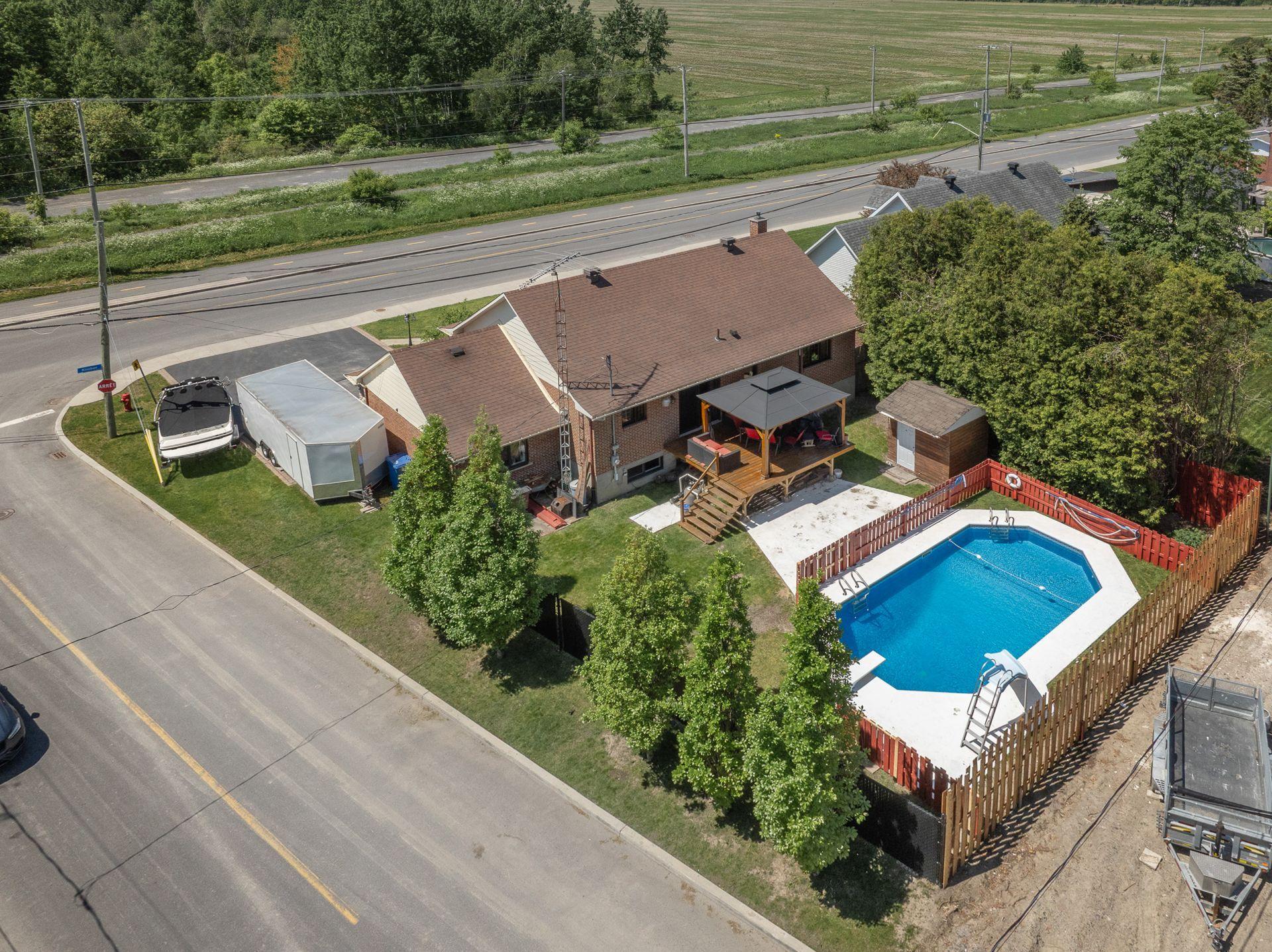









8370


Boul. Kimber

,
Longueuil (Saint-Hubert),




QC
J3Y7K3

