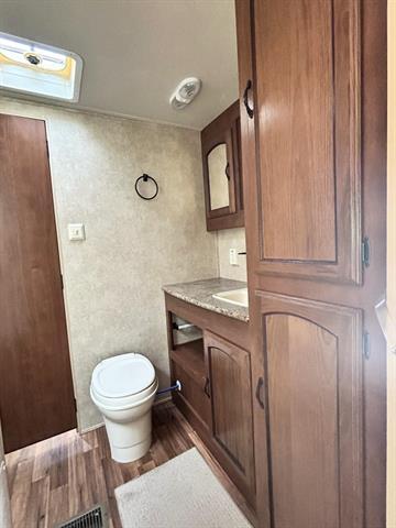









61


Riverside

PA,
Lac Du Bonnet RM,







MB
R0E 1A0

