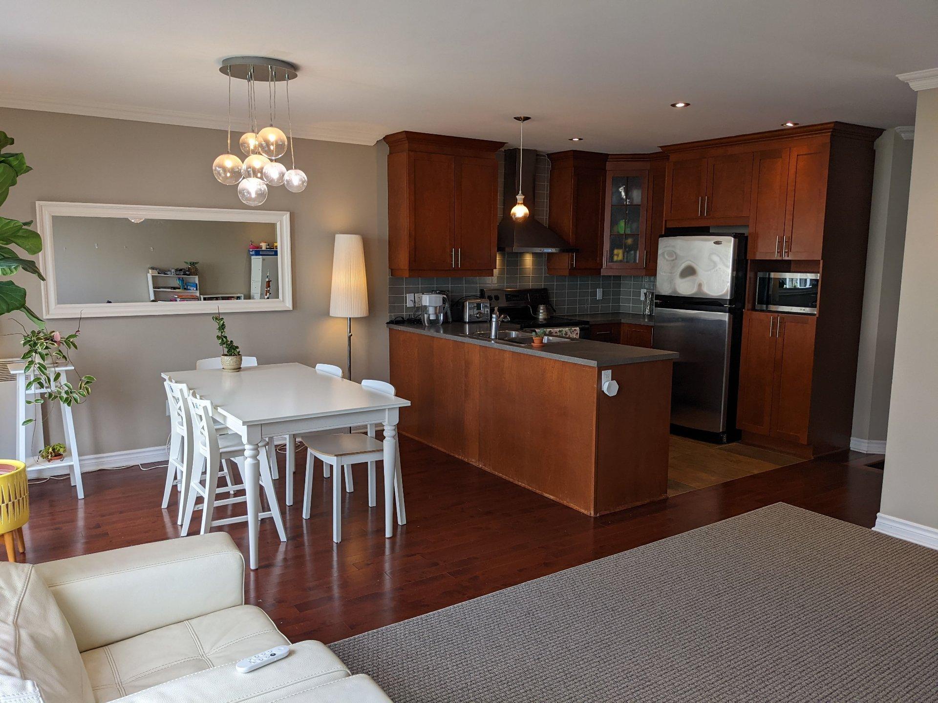 









8120


Rue de Limoges

,
Brossard,




QC
J4Y0H4

