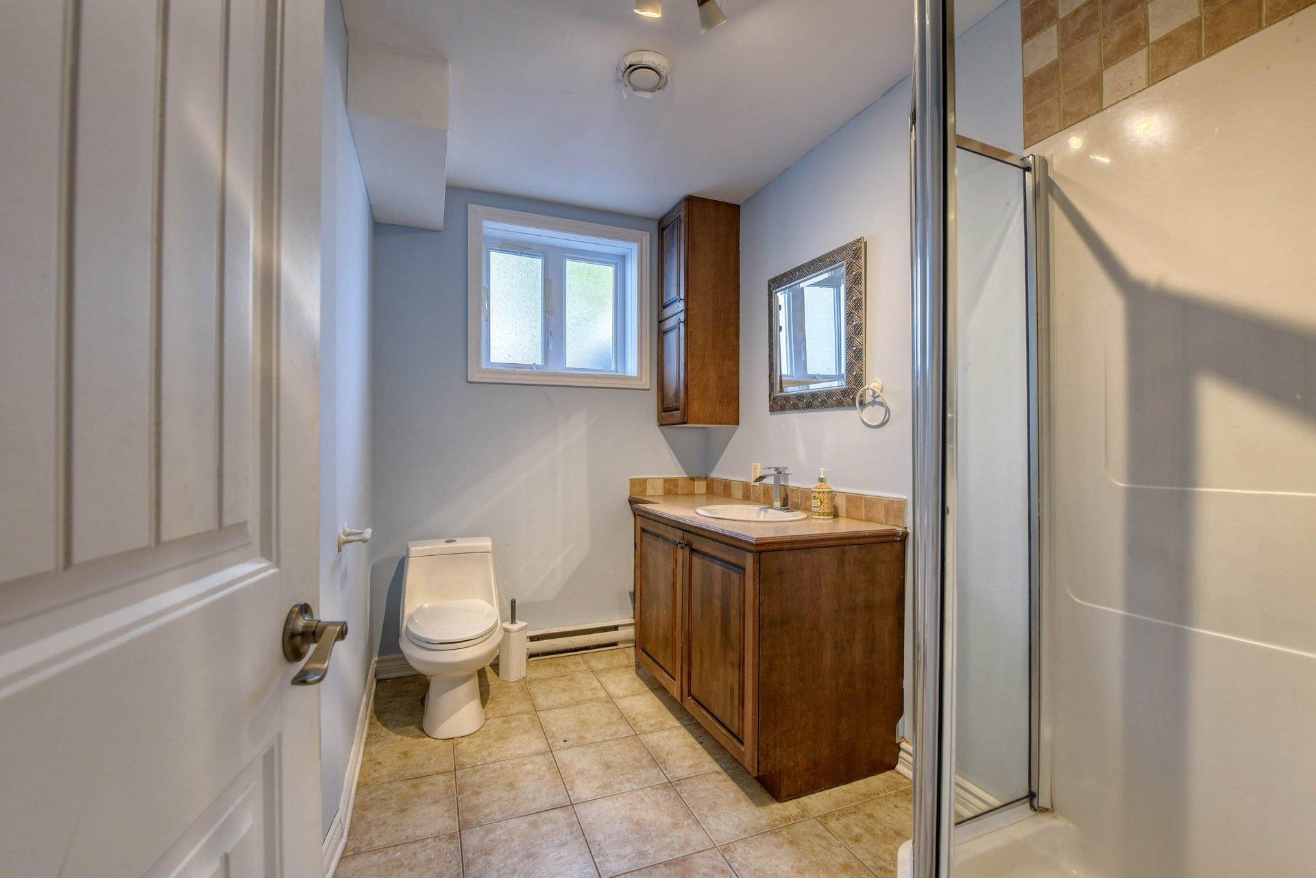 









2060


Rue Marianne-Baby

,
Chambly,




QC
J3L0A1

