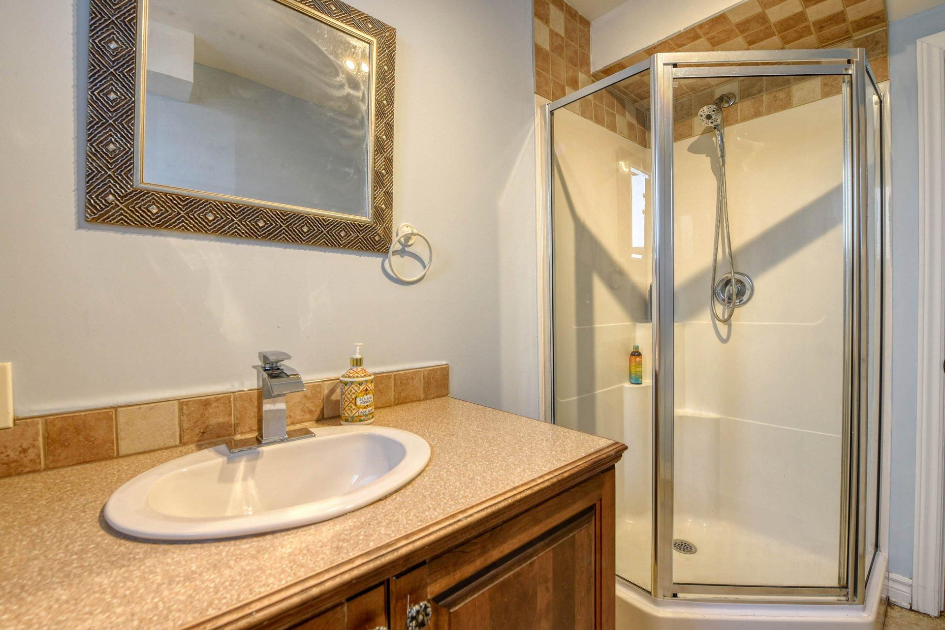 









2060


Rue Marianne-Baby

,
Chambly,




QC
J3L0A1

