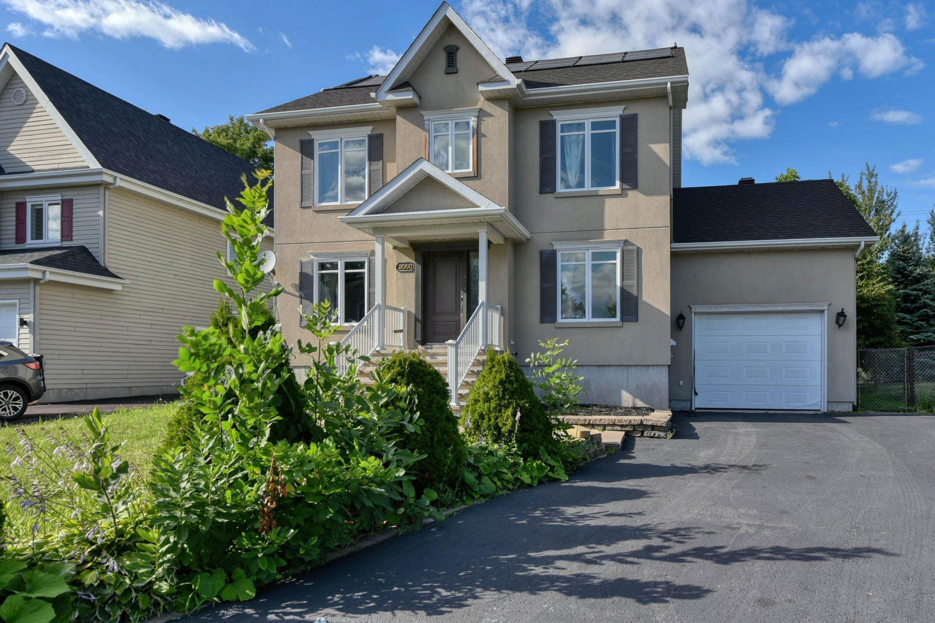 









2060


Rue Marianne-Baby

,
Chambly,




QC
J3L0A1

