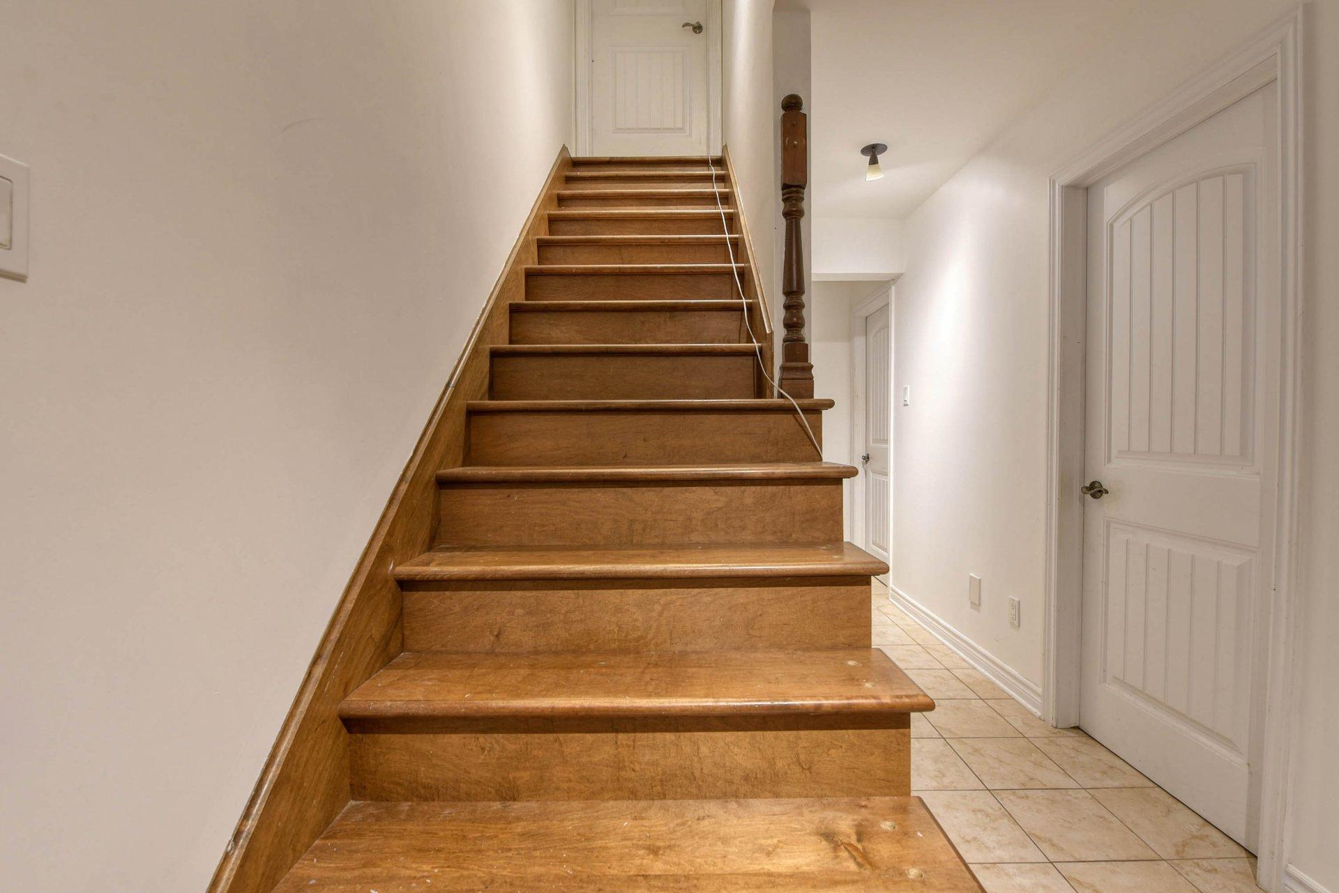 









2060


Rue Marianne-Baby

,
Chambly,




QC
J3L0A1

