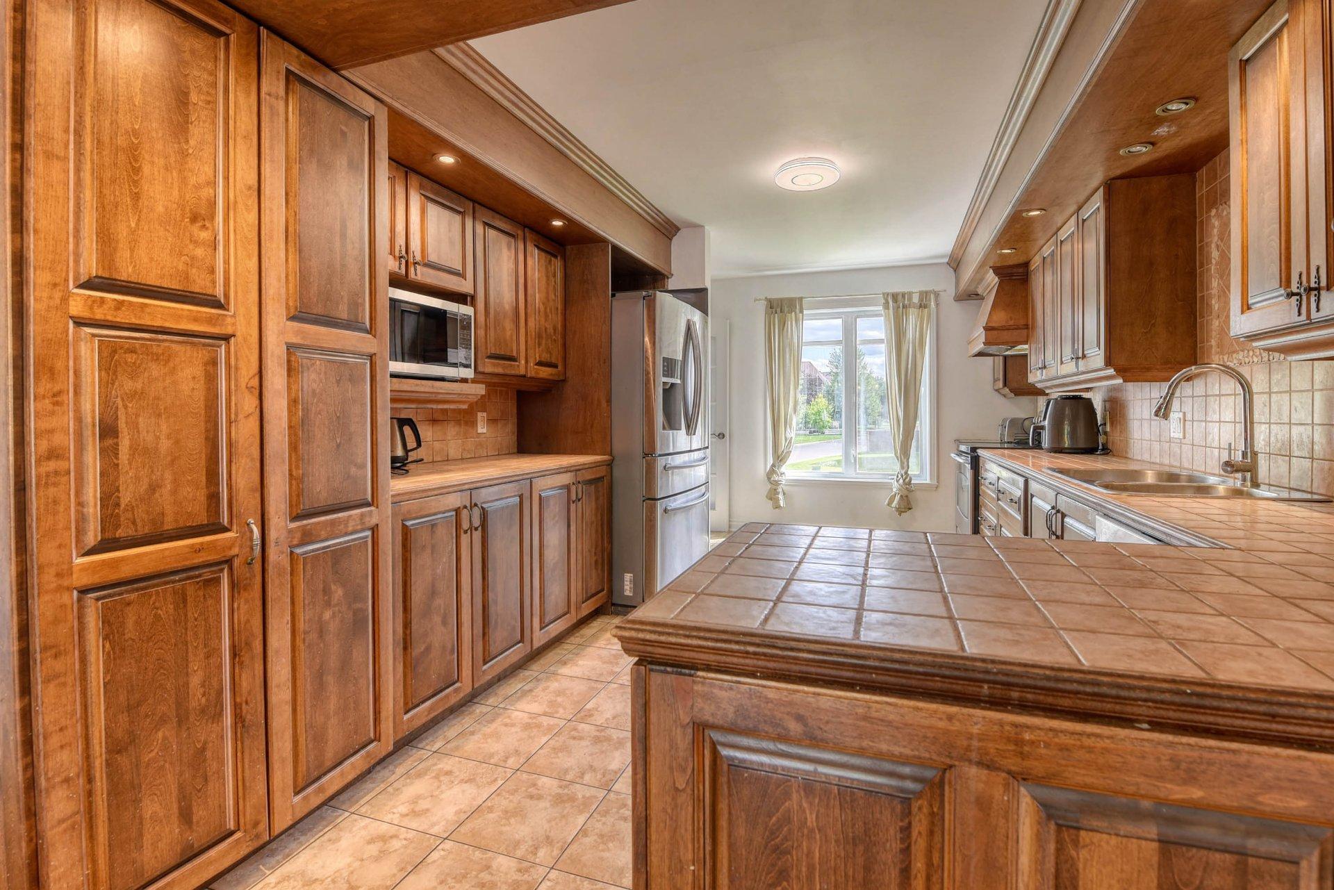 









2060


Rue Marianne-Baby

,
Chambly,




QC
J3L0A1

