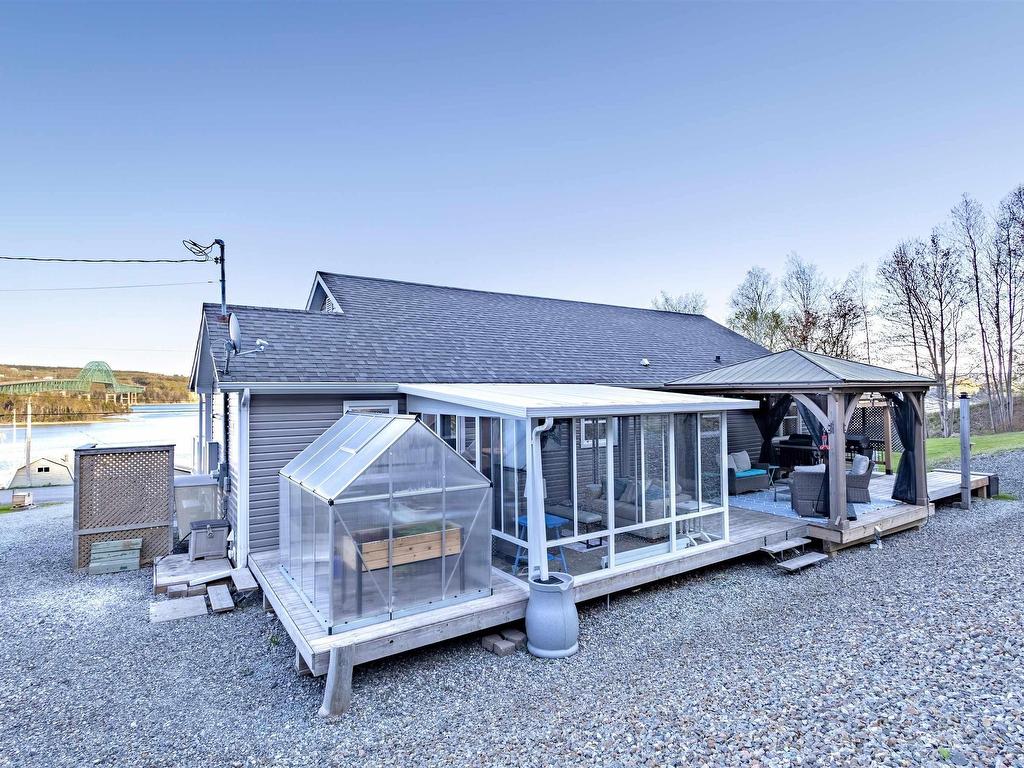 












3693 New Harris Road

,
New Harris,




NS
B1X 1T1

