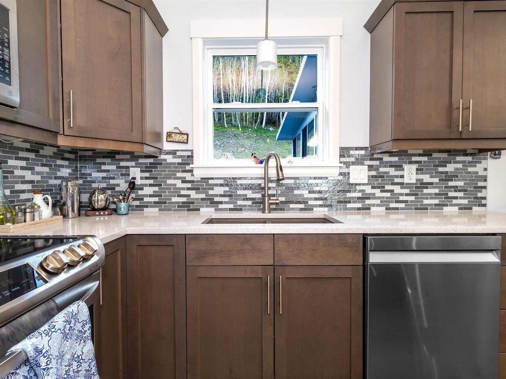 












3693 New Harris Road

,
New Harris,




NS
B1X 1T1

