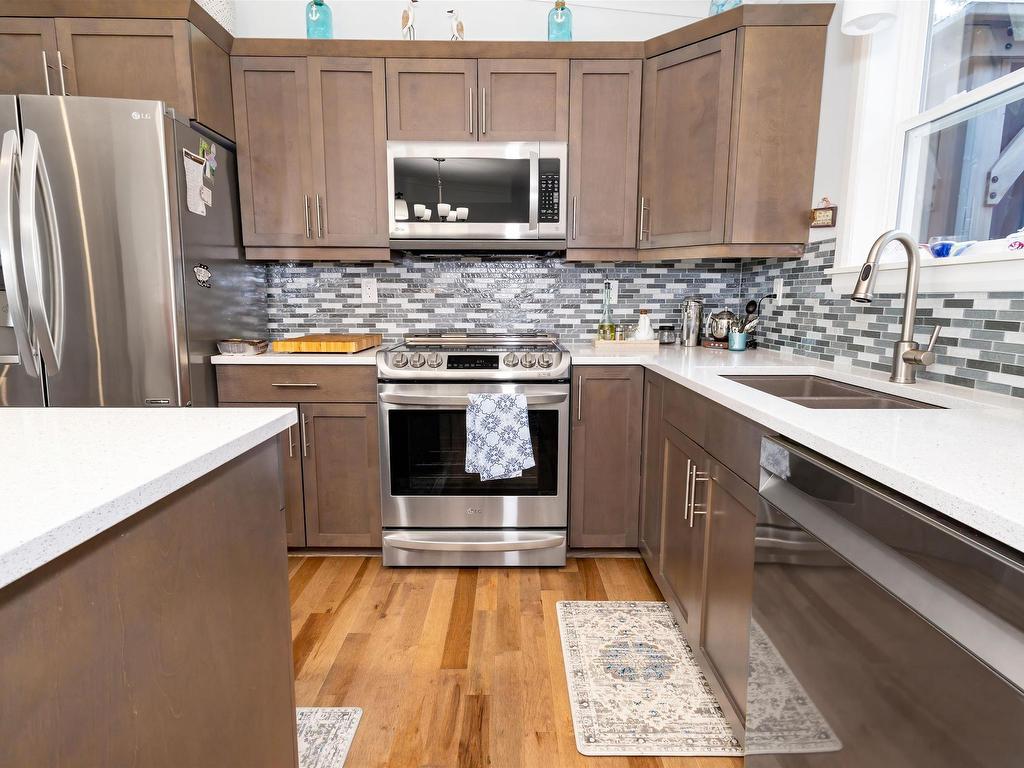 












3693 New Harris Road

,
New Harris,




NS
B1X 1T1

