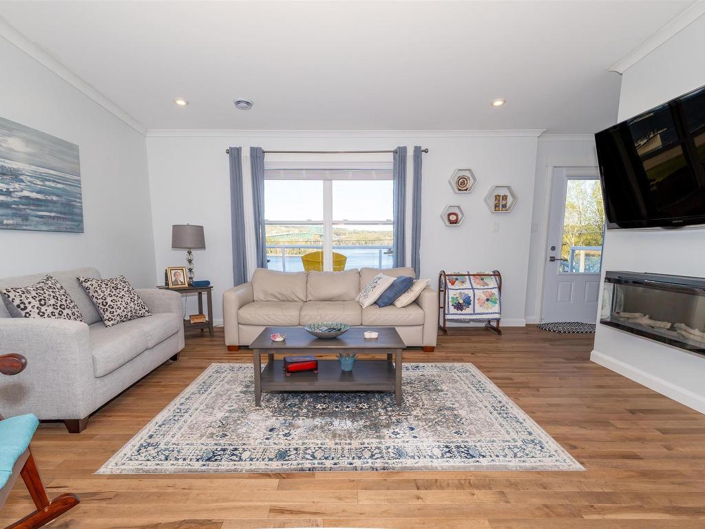 












3693 New Harris Road

,
New Harris,




NS
B1X 1T1

