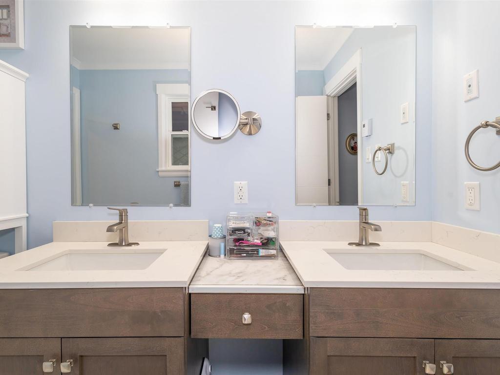 












3693 New Harris Road

,
New Harris,




NS
B1X 1T1

