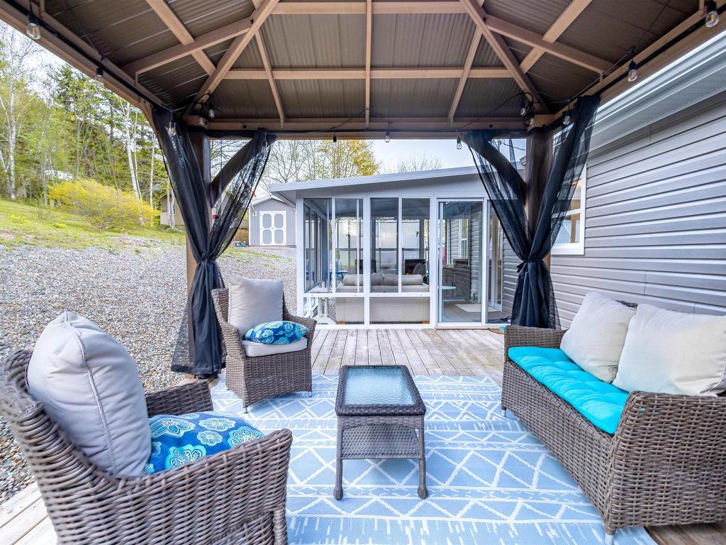 












3693 New Harris Road

,
New Harris,




NS
B1X 1T1


