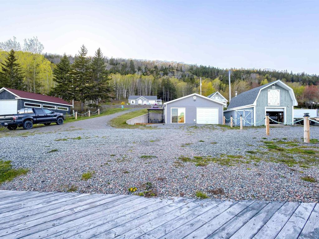 












3693 New Harris Road

,
New Harris,




NS
B1X 1T1

