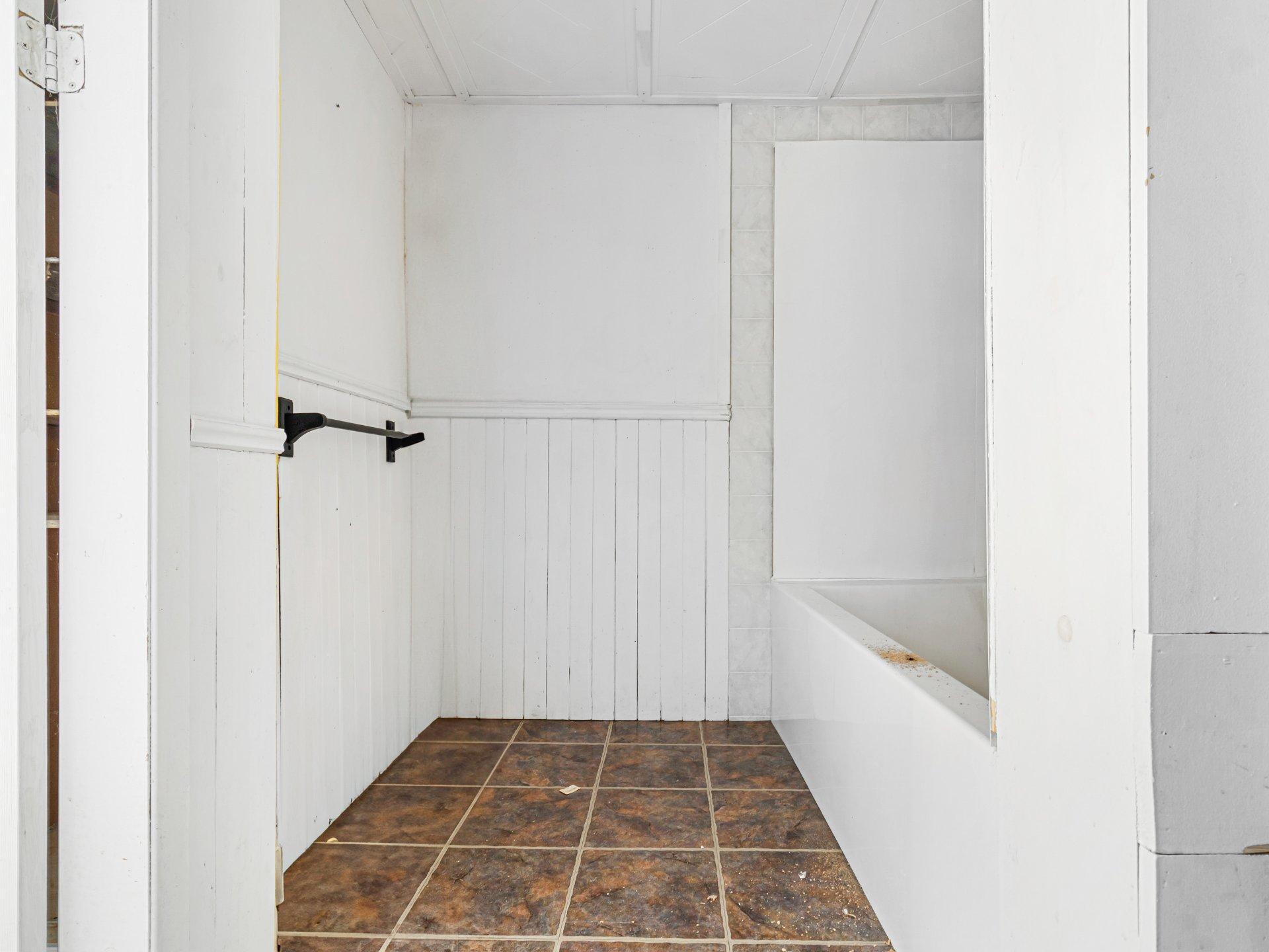 









551


Rue St-Jean

,
Brownsburg-Chatham,







QC
J8G1M1

