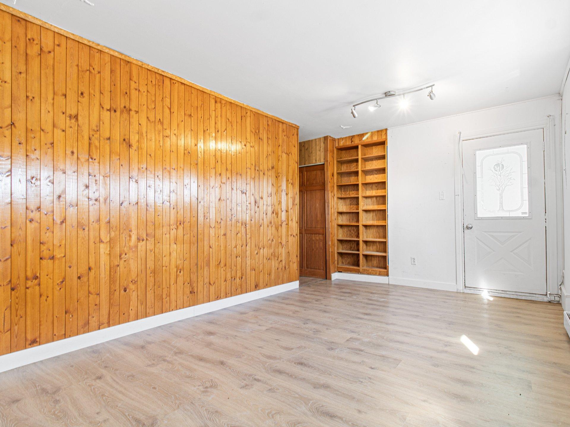 









551


Rue St-Jean

,
Brownsburg-Chatham,







QC
J8G1M1

