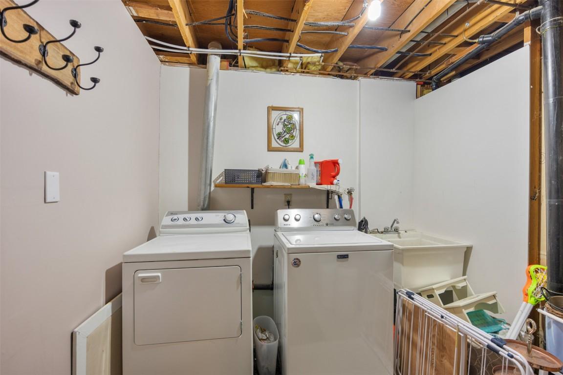 









1579


SOUTHVIEW

Terrace,
Kamloops,




BC
V2B 7R3

