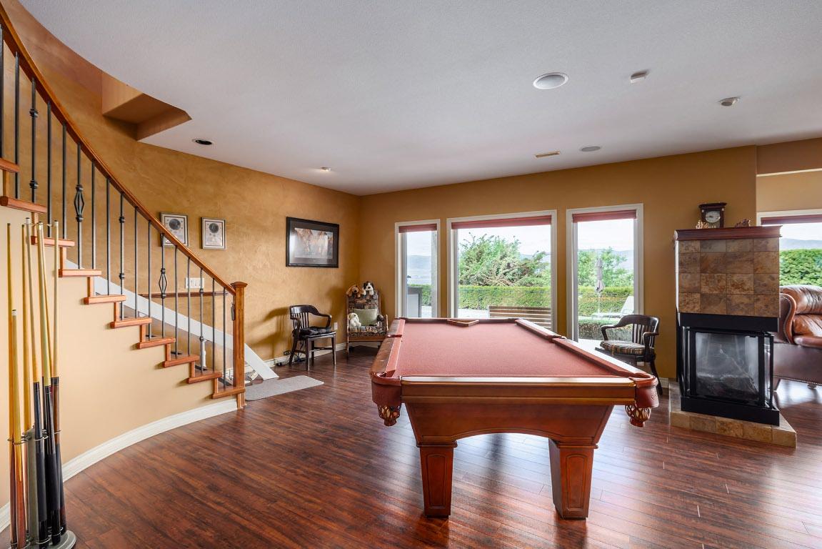 









370


Sandpiper

Street,
Kelowna,




BC
V1W 4K7

