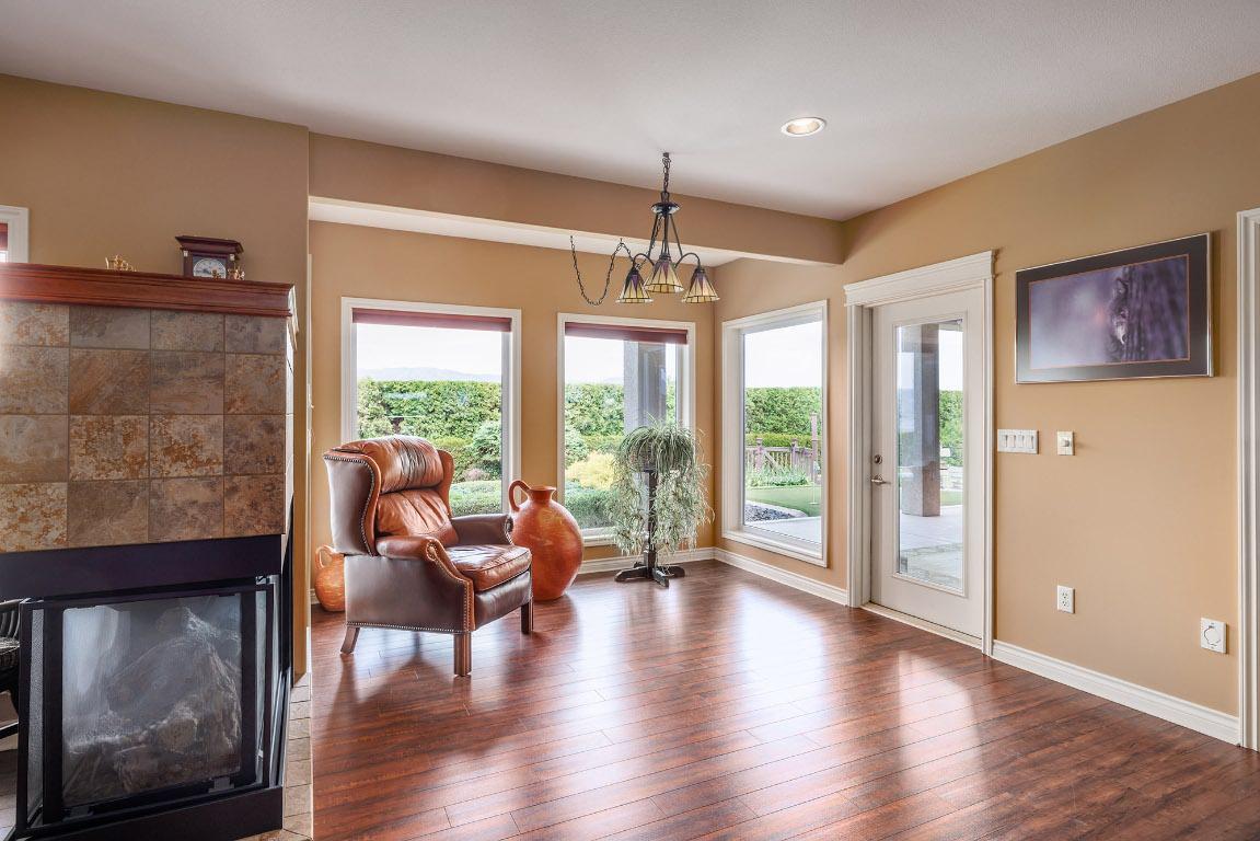 









370


Sandpiper

Street,
Kelowna,




BC
V1W 4K7

