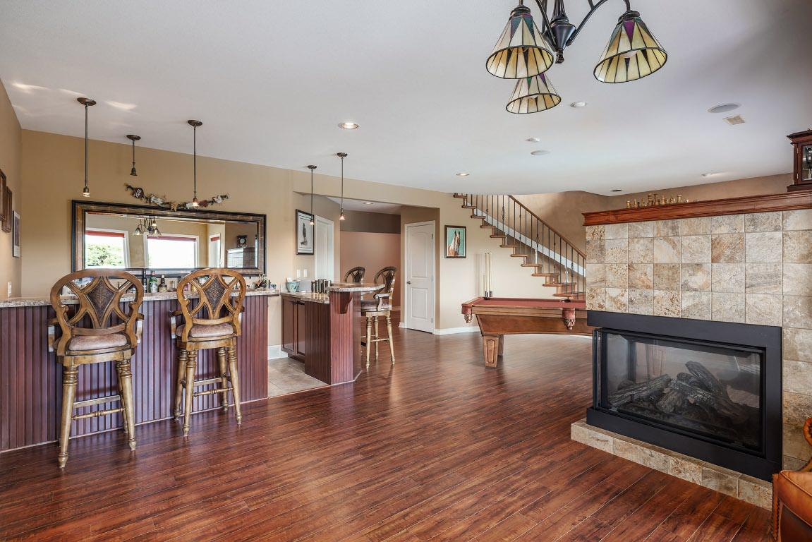 









370


Sandpiper

Street,
Kelowna,




BC
V1W 4K7

