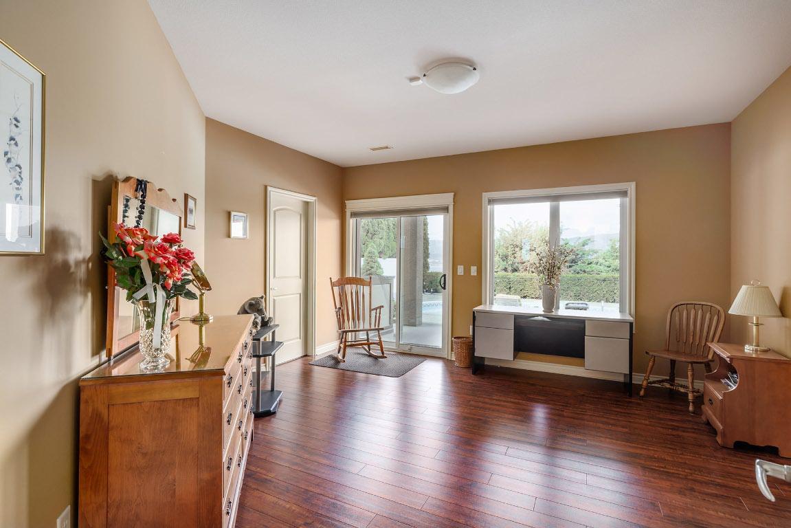 









370


Sandpiper

Street,
Kelowna,




BC
V1W 4K7

