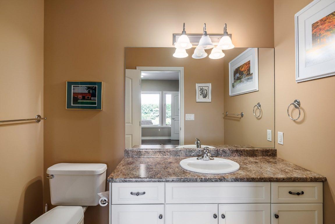 









370


Sandpiper

Street,
Kelowna,




BC
V1W 4K7

