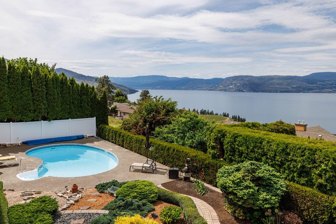 









370


Sandpiper

Street,
Kelowna,




BC
V1W 4K7

