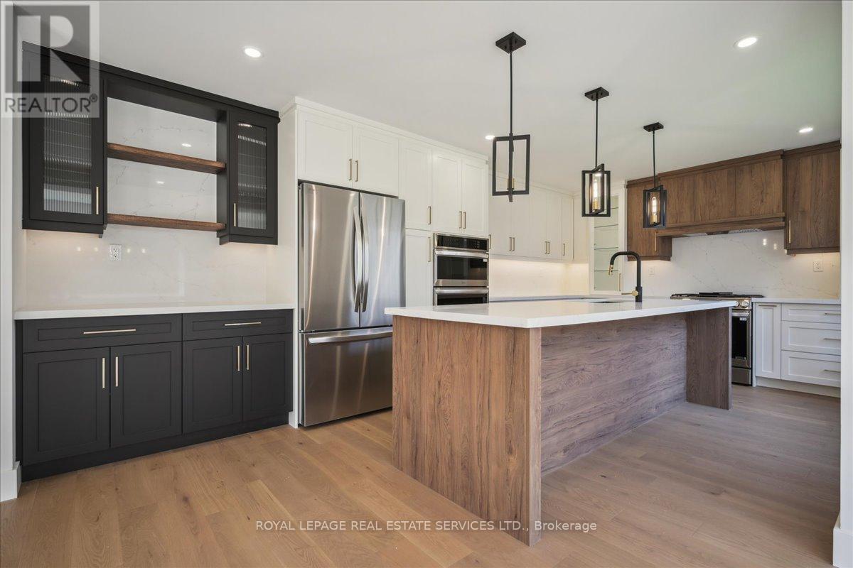 












1379 GOLDEN MEADOW TRAIL

,
Oakville,




Ontario
L6H3H1

