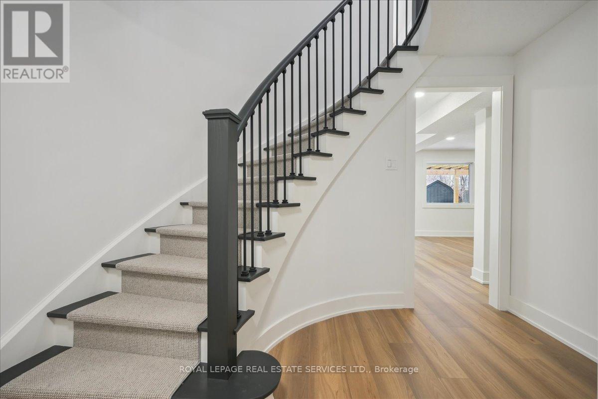 












1379 GOLDEN MEADOW TRAIL

,
Oakville,




Ontario
L6H3H1

