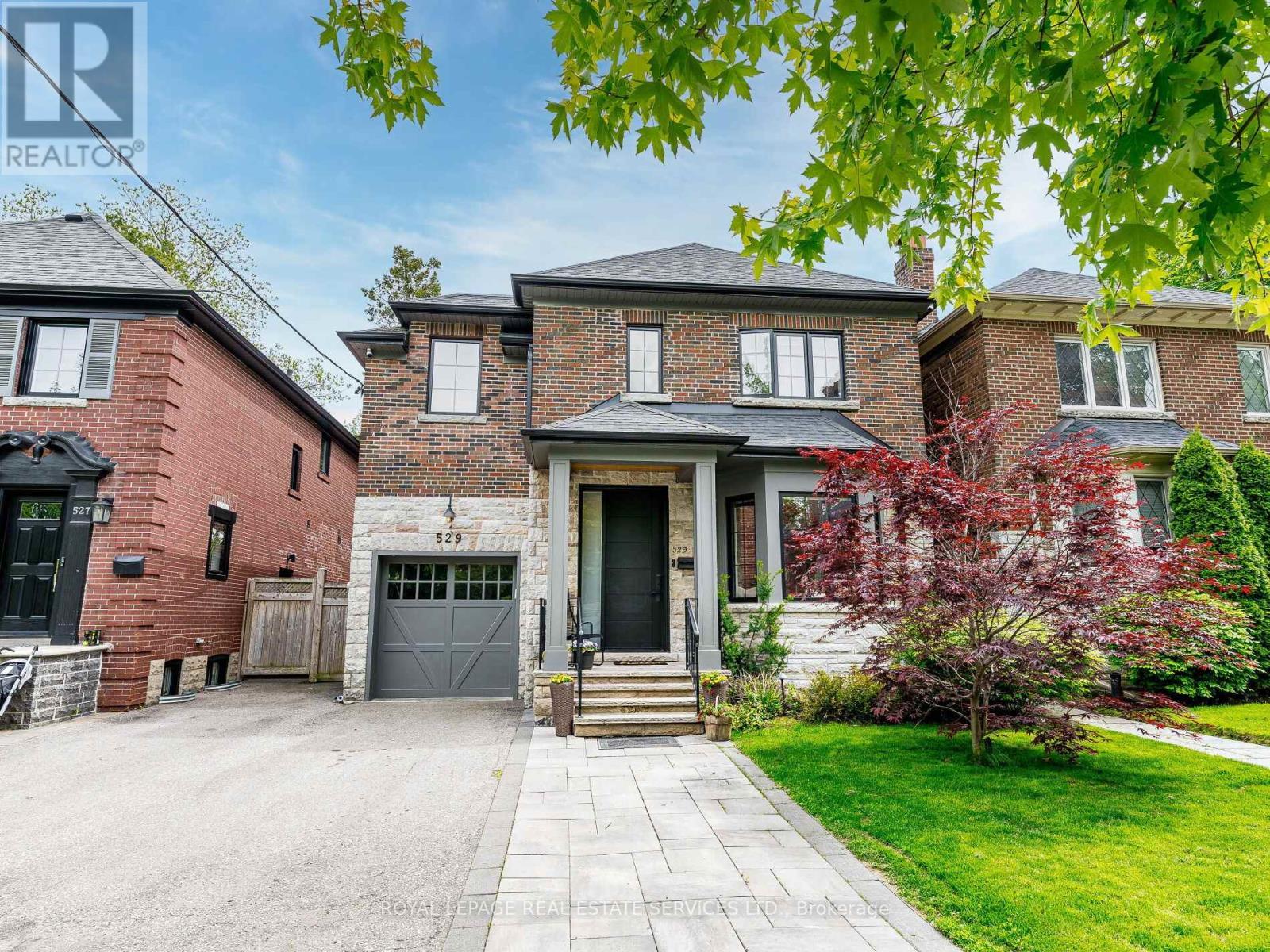 












529 BRIAR HILL AVENUE

,
Toronto,




Ontario
M5N1N1

