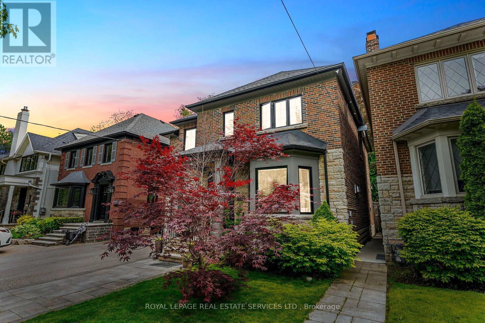 












529 BRIAR HILL AVENUE

,
Toronto,




Ontario
M5N1N1


