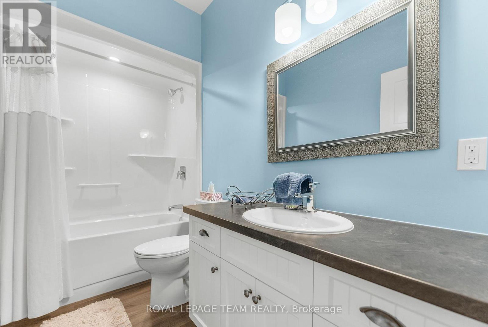 












12 SIMPSON STREET

,
Whitewater Region,




Ontario
K0J1K0

