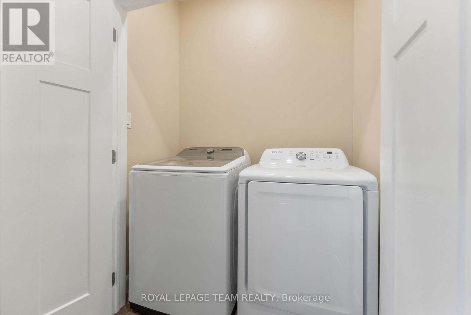 












12 SIMPSON STREET

,
Whitewater Region,




Ontario
K0J1K0

