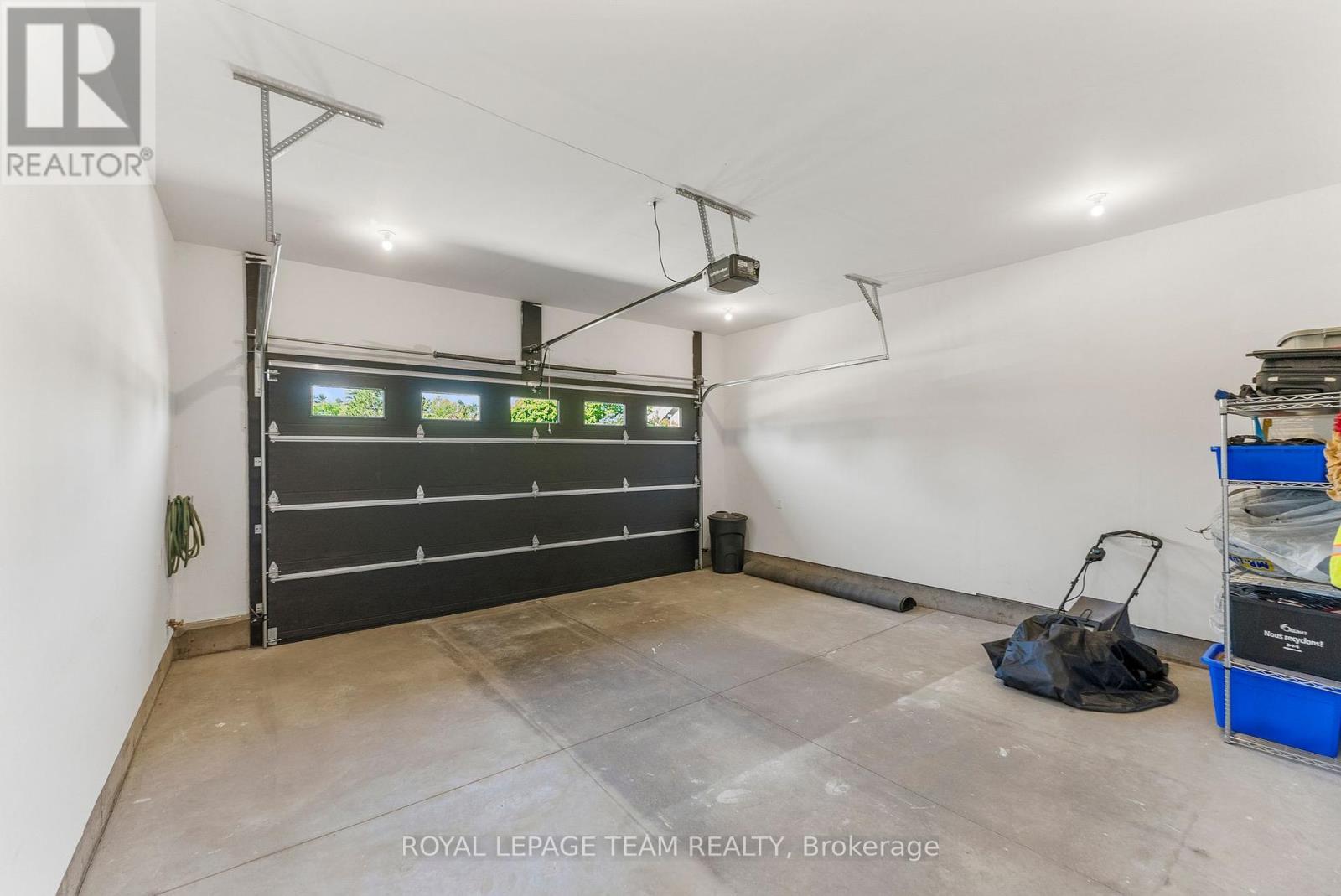 












12 SIMPSON STREET

,
Whitewater Region,




Ontario
K0J1K0

