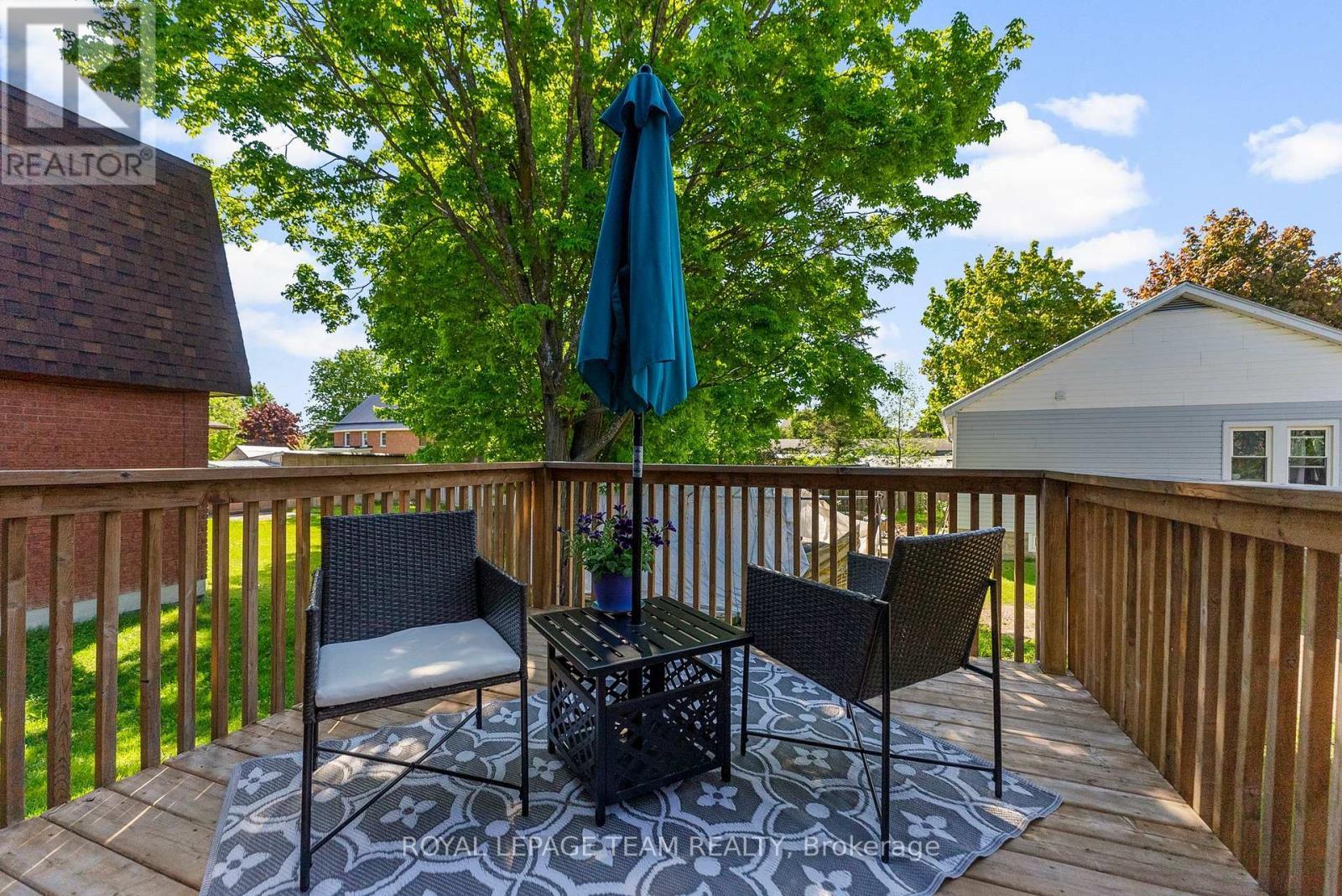 












12 SIMPSON STREET

,
Whitewater Region,




Ontario
K0J1K0

