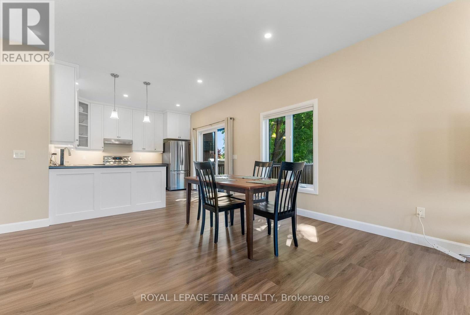 












12 SIMPSON STREET

,
Whitewater Region,




Ontario
K0J1K0

