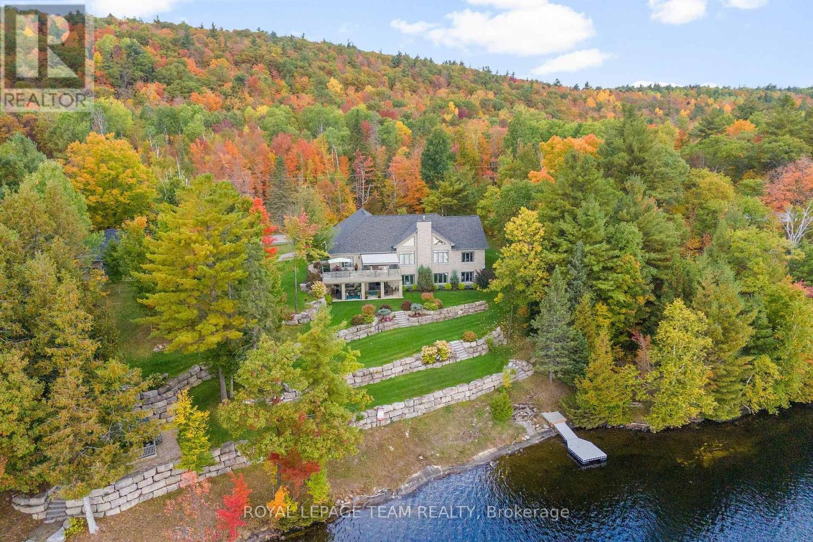 












2803 CENTENNIAL LAKE ROAD

,
Greater Madawaska,




Ontario
K0J1H0

