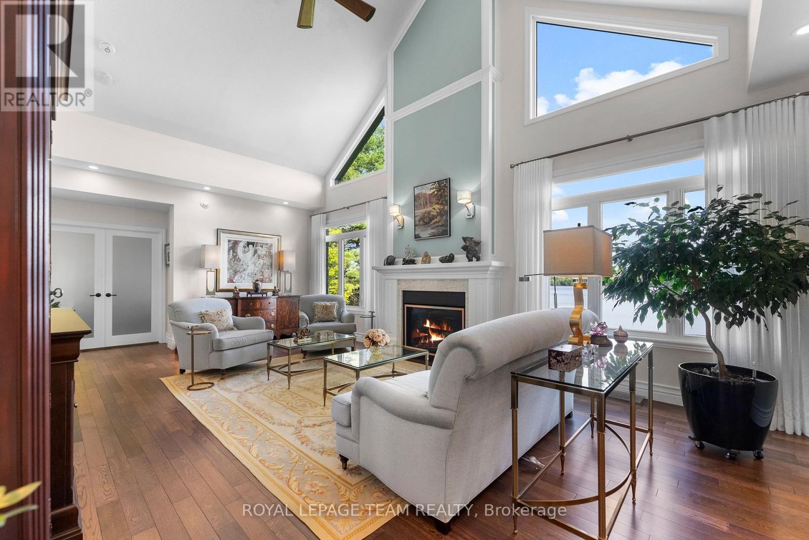 












2803 CENTENNIAL LAKE ROAD

,
Greater Madawaska,




Ontario
K0J1H0

