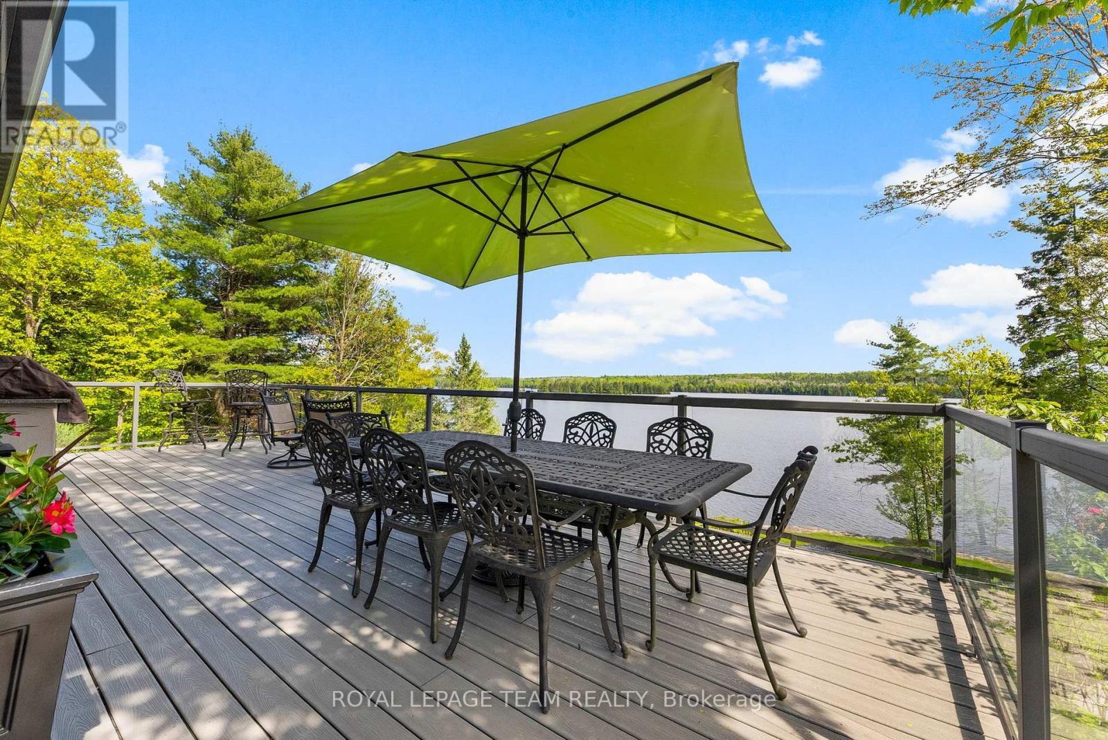 












2803 CENTENNIAL LAKE ROAD

,
Greater Madawaska,




Ontario
K0J1H0


