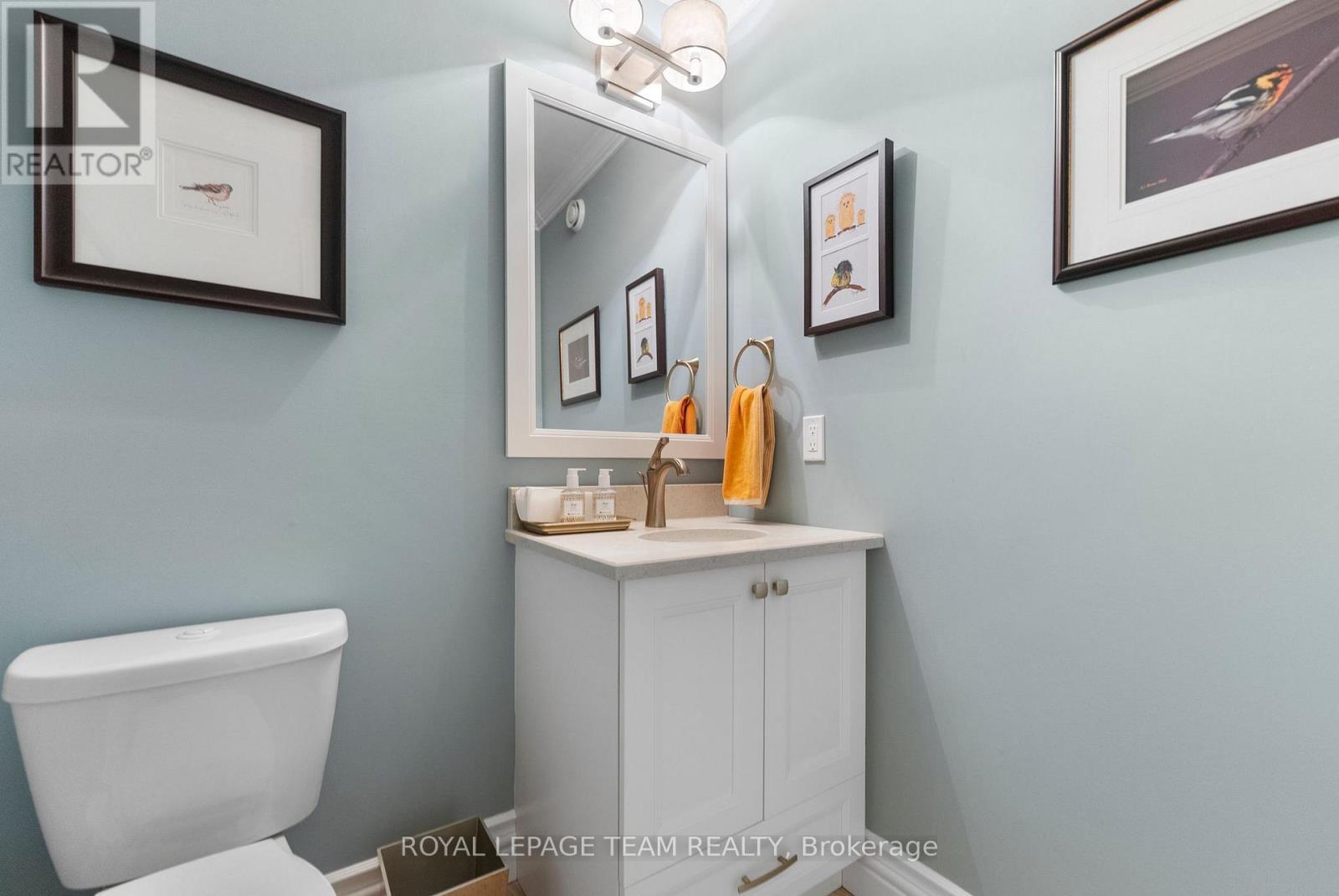 












2803 CENTENNIAL LAKE ROAD

,
Greater Madawaska,




Ontario
K0J1H0

