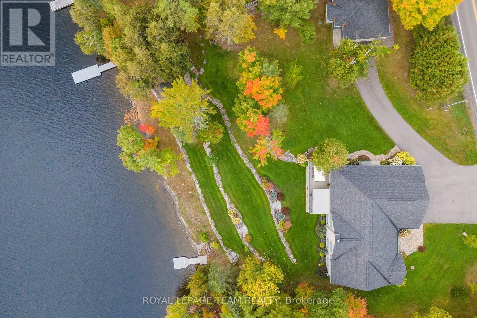 












2803 CENTENNIAL LAKE ROAD

,
Greater Madawaska,




Ontario
K0J1H0

