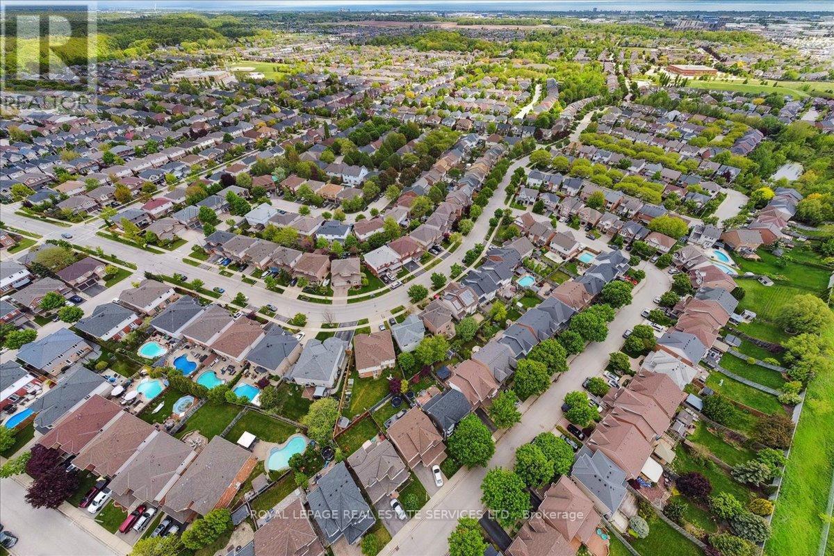 












2380 PATHFINDER DRIVE

,
Burlington,




Ontario
L7L6N8

