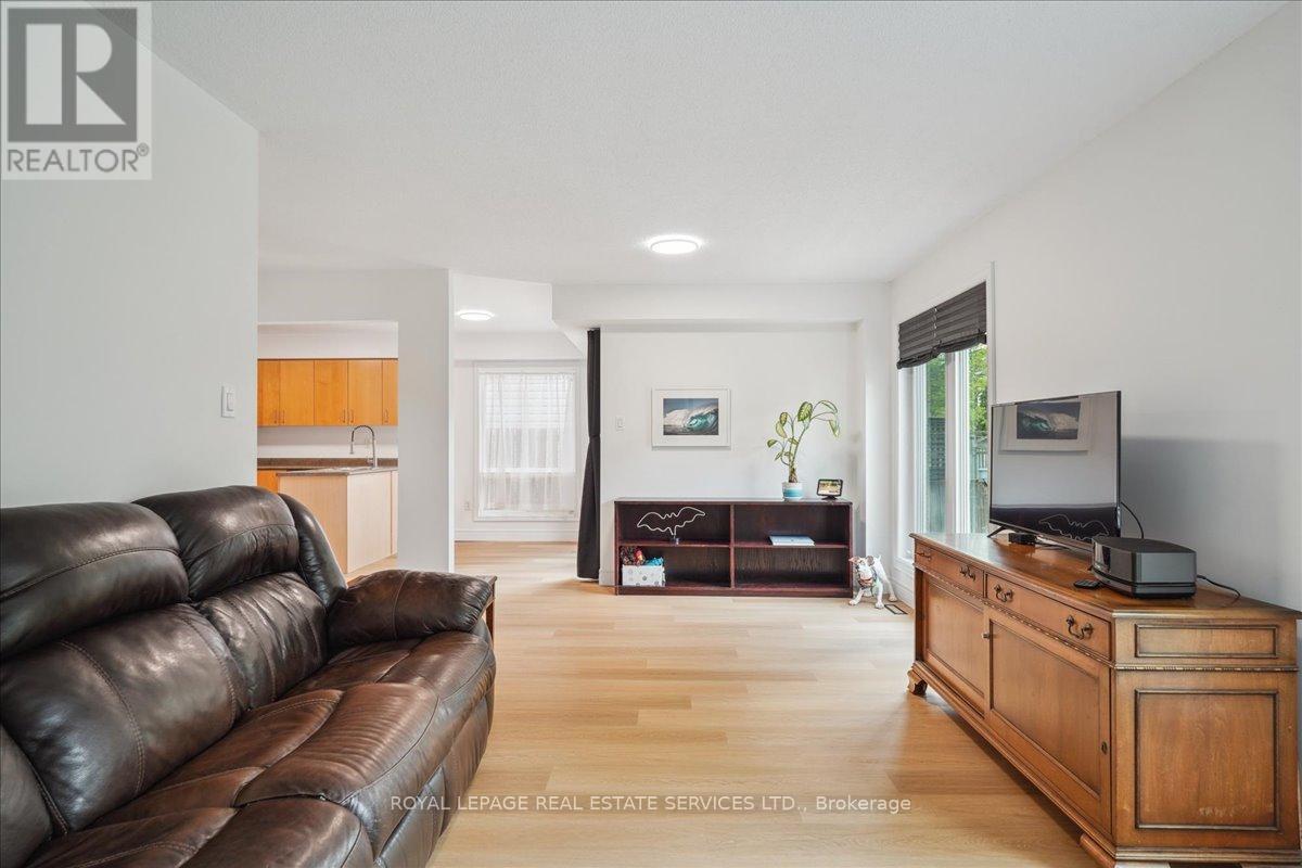 












2380 PATHFINDER DRIVE

,
Burlington,




Ontario
L7L6N8

