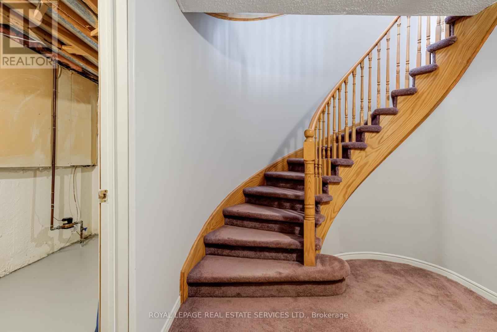 












30 NORTHUMBERLAND PLACE

,
Brampton,




Ontario
L6S4E5

