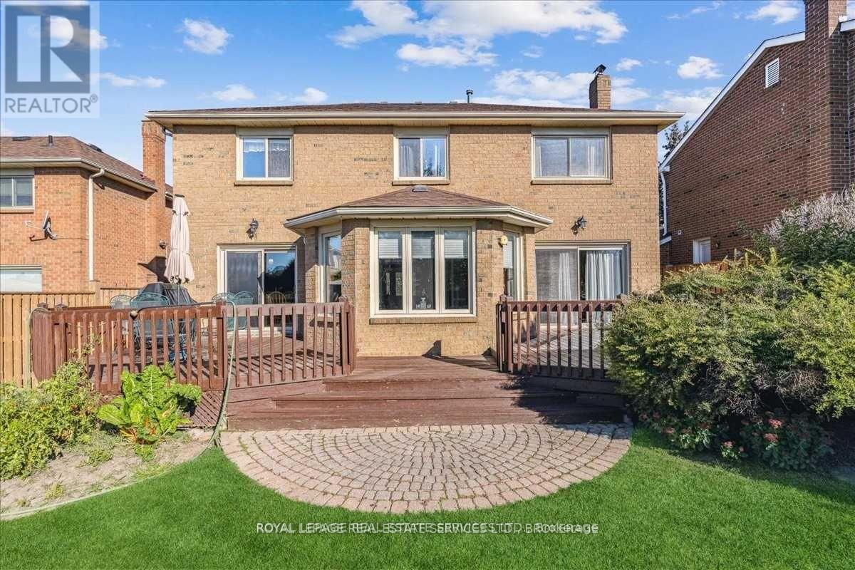 












30 NORTHUMBERLAND PLACE

,
Brampton,




Ontario
L6S4E5

