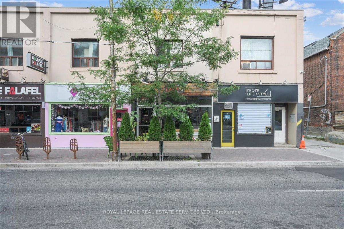 












456 OSSINGTON AVENUE

,
Toronto,




Ontario
M6G3T2

