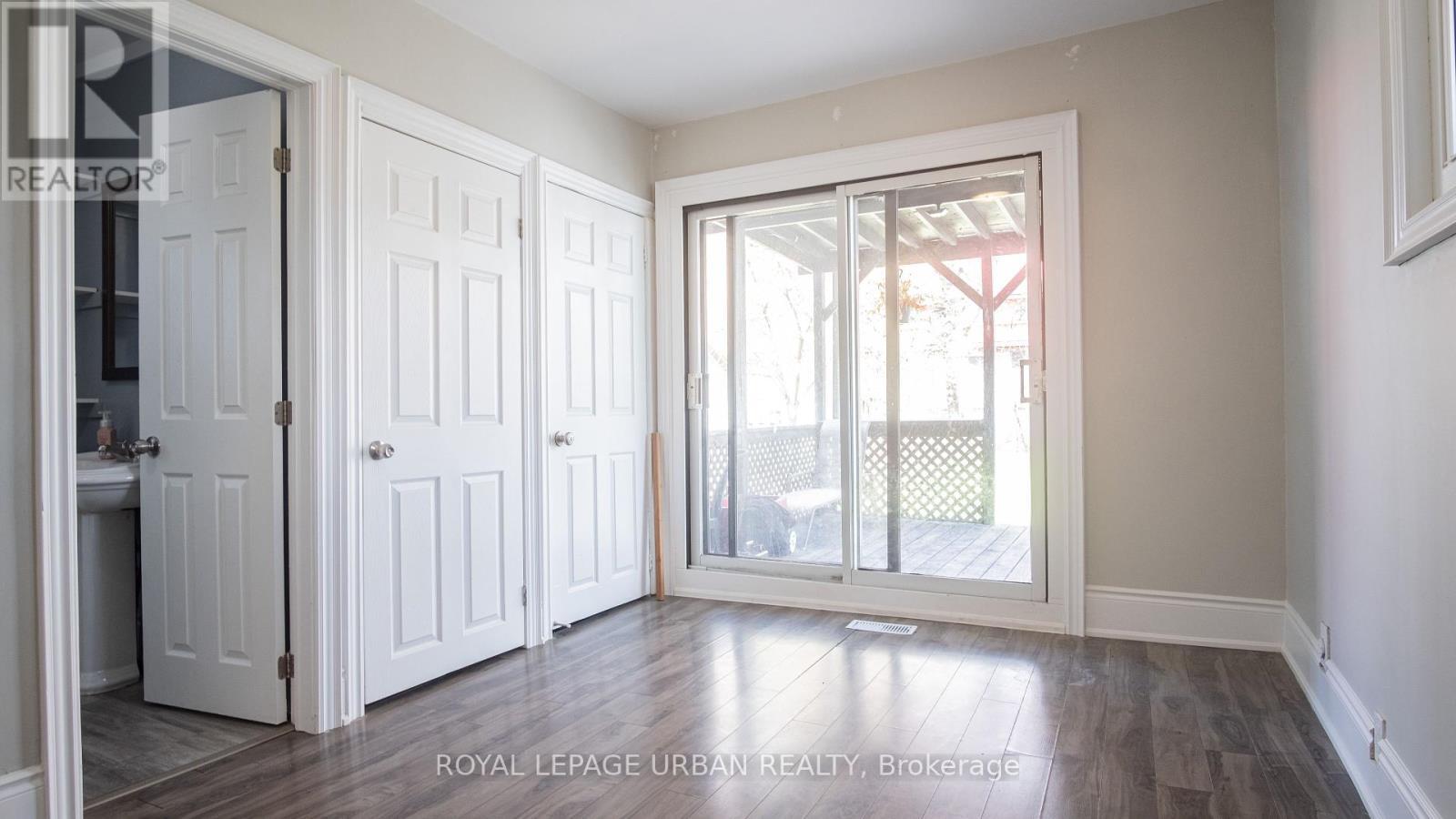 












36 WELLAND STREET

,
Welland,




Ontario
L3B4E4

