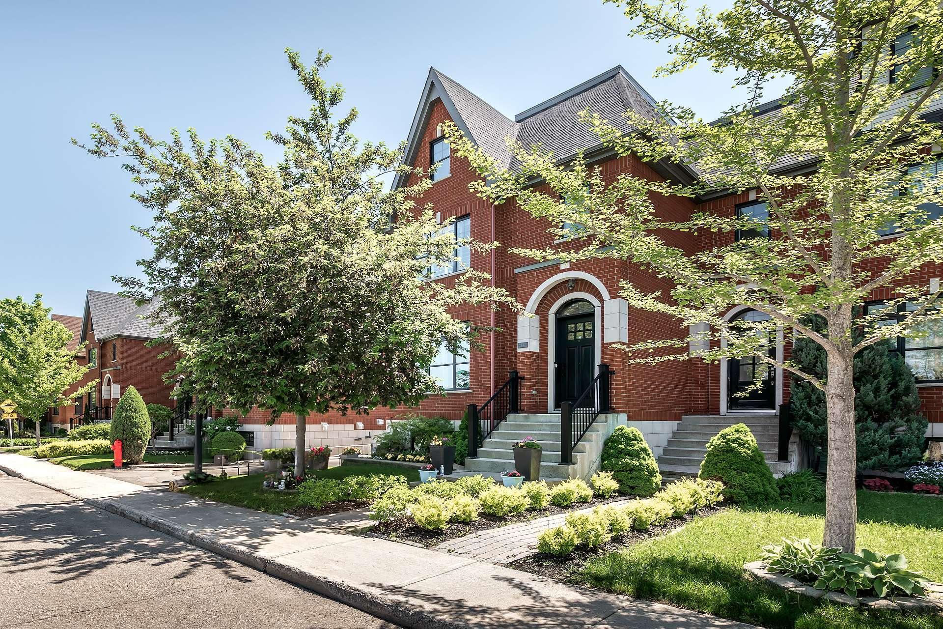 









2880


Rue des Andes

,
Montréal (Saint-Laurent),




QC
H4R3G3

