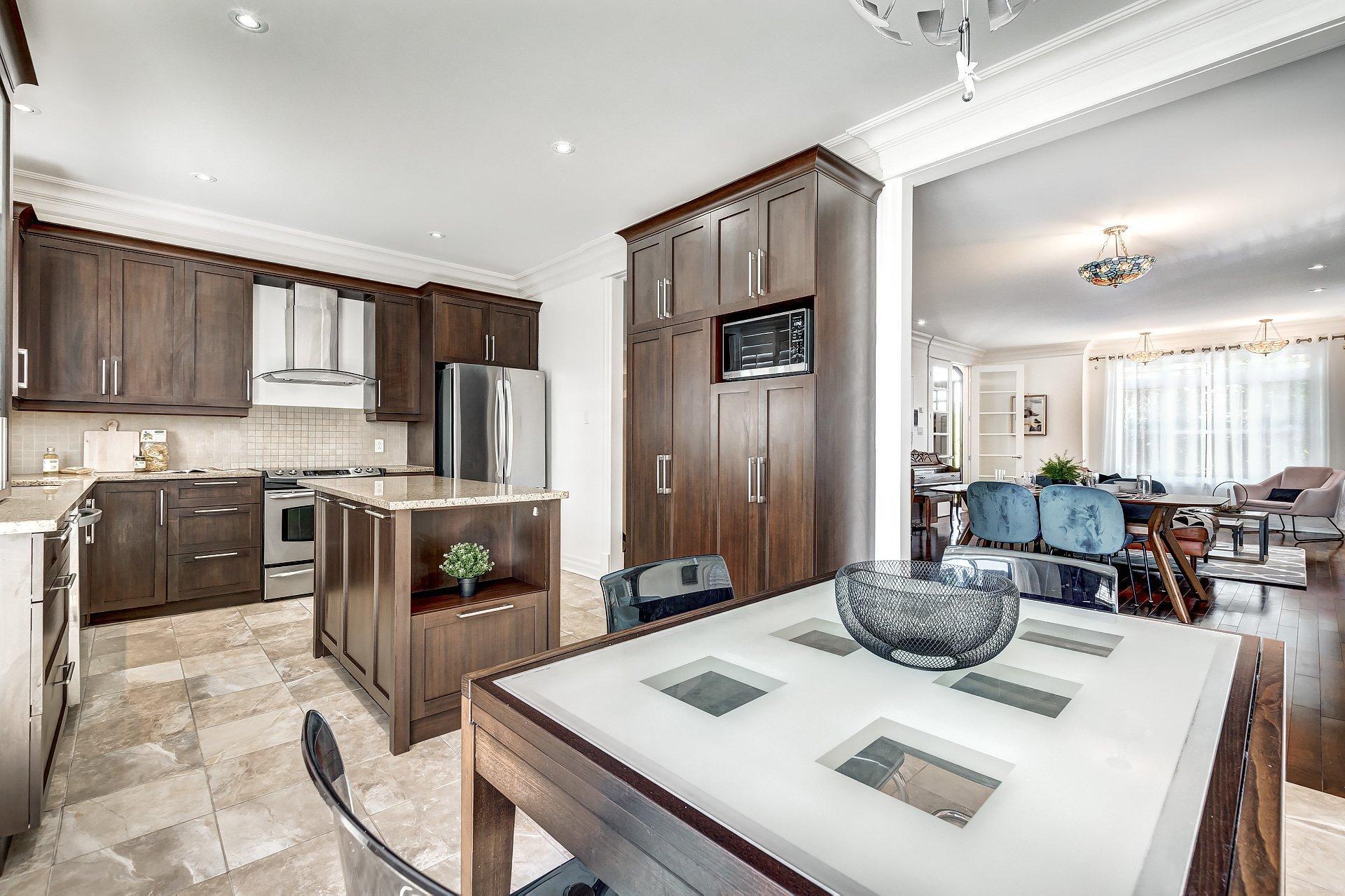 









2880


Rue des Andes

,
Montréal (Saint-Laurent),




QC
H4R3G3

